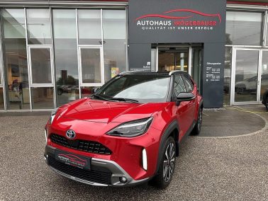 Toyota Yaris Cross 1,5 VVT-i Hybrid AWD Premiere Aut. bei Autohaus Wögerbauer in 