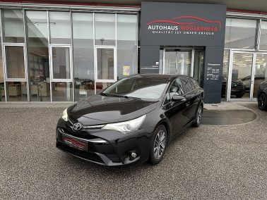 Toyota Avensis 2,0 D4-D Active Plus“ AHK“LED“SITZHEIZUNG“ bei Autohaus Wögerbauer in 