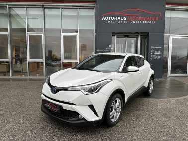 Toyota C-HR 1,8 Hybrid C-HIC CVT *NAVI* AHK“ bei Autohaus Wögerbauer in 