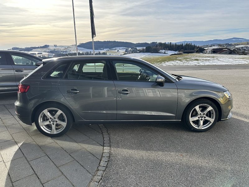 491282_1406628363166_slide bei Autohaus Wögerbauer in 