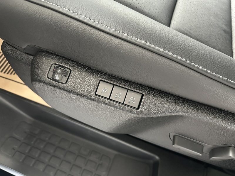 499391_1406650980836_slide bei Autohaus Wögerbauer in 