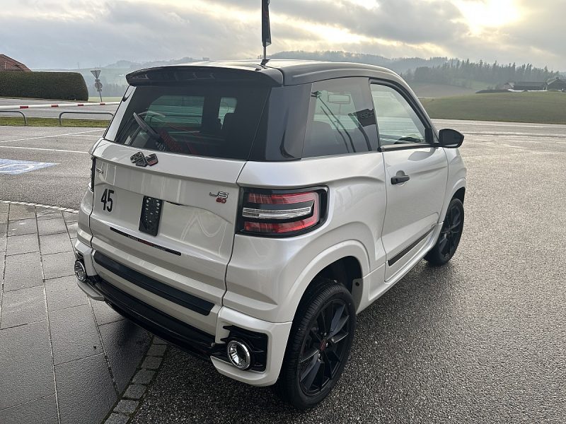 499406_1406668857325_slide bei Autohaus Wögerbauer in 